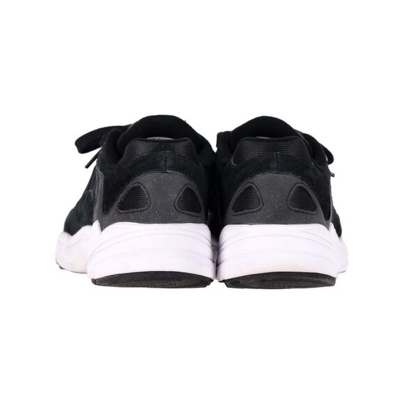 Adidas Yung-1 Sneakers in Black Suede - Picture 4 of 9